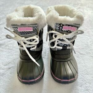 LONDON FOG Girls Toddler Tottenham Cold Weather Snow Boot - Grey/Pink